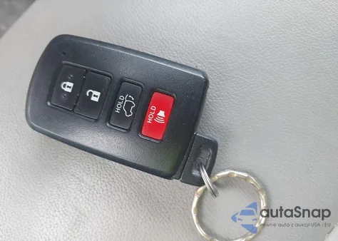 2017 Toyota Highlander Xle z USA, uszkodzony, nr VIN 5TDJZRFH9HS436785